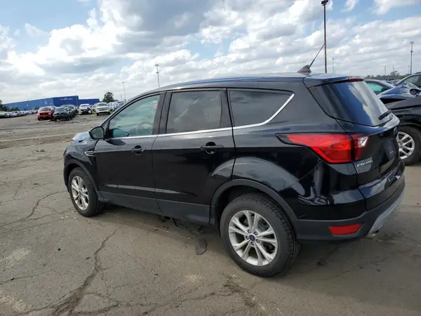 1FMCU9GD9KUC50861 2019 FORD ESCAPE - Image 2