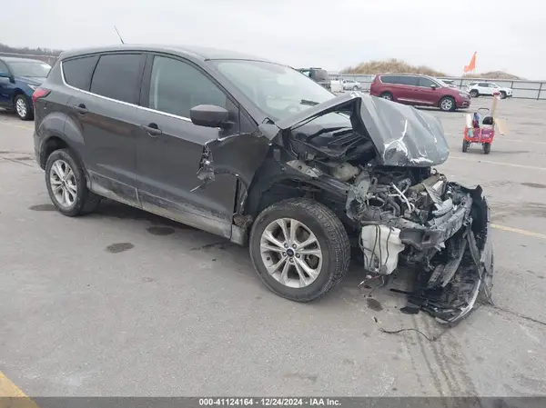 1FMCU9GD9KUC53338 2019 FORD ESCAPE - Image 1