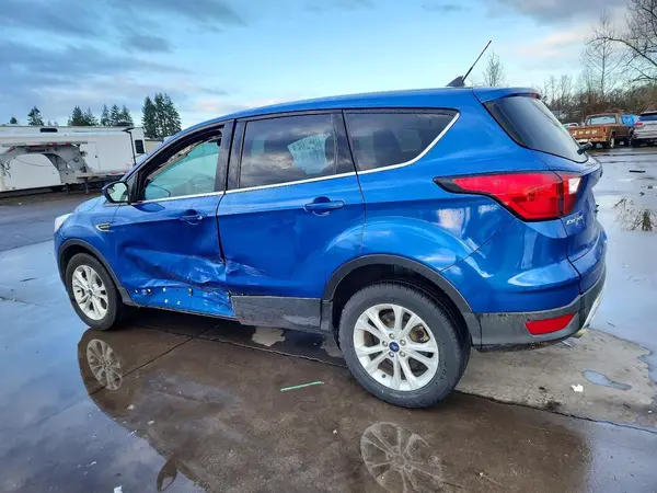 1FMCU9GD9KUC55736 2019 FORD ESCAPE - Image 2