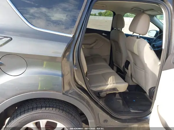 1FMCU9GDXHUA02921 2017 FORD ESCAPE - Image 8