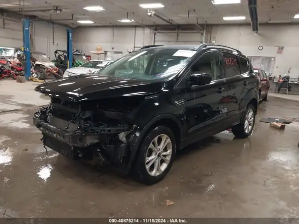 1FMCU9GDXHUA07522 2017 FORD ESCAPE - Image 2