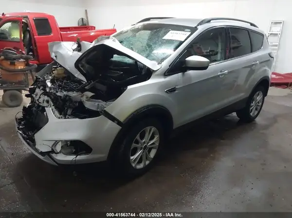 1FMCU9GDXHUA83838 2017 FORD ESCAPE - Image 2
