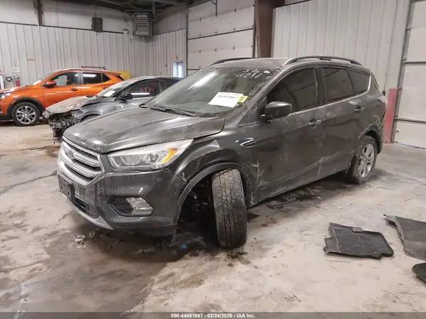 1FMCU9GDXHUA89784 2017 FORD ESCAPE - Image 2