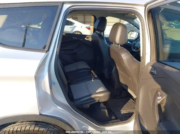 1FMCU9GDXHUC06358 2017 FORD ESCAPE - Image 8