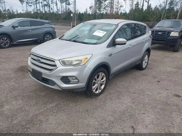 1FMCU9GDXHUC12774 2017 FORD ESCAPE - Image 2