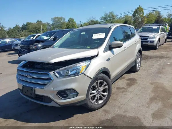 1FMCU9GDXHUC21779 2017 FORD ESCAPE - Image 2