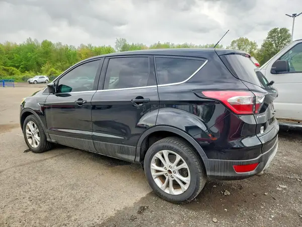 1FMCU9GDXHUC32829 2017 FORD ESCAPE - Image 2