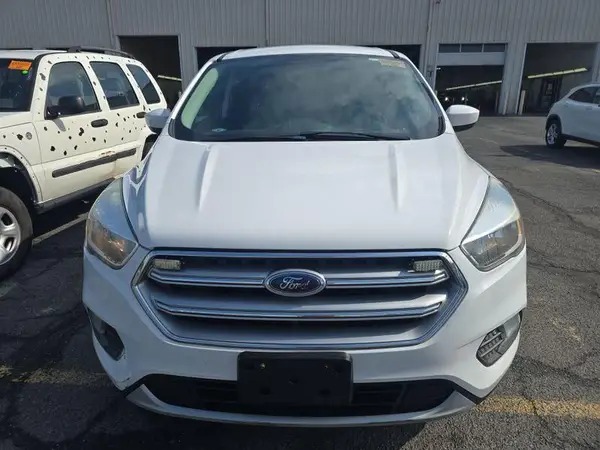 1FMCU9GDXHUC88690 2017 FORD ESCAPE - Image 8