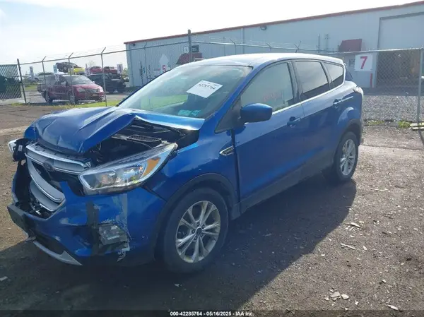 1FMCU9GDXHUD17055 2017 FORD ESCAPE - Image 2