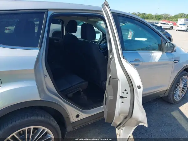 1FMCU9GDXHUD23650 2017 FORD ESCAPE - Image 8