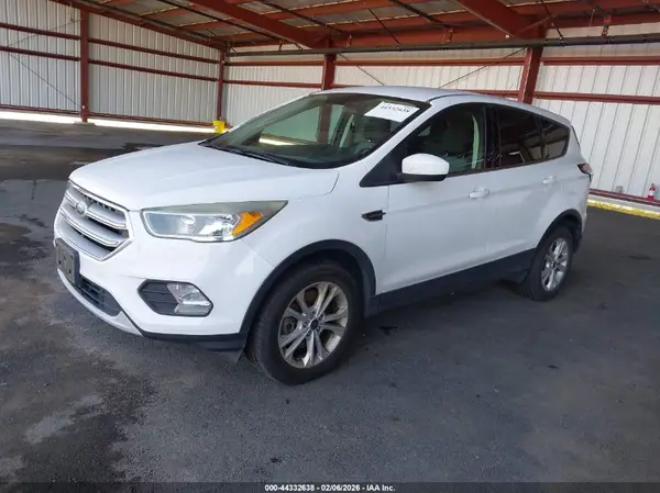 1FMCU9GDXHUD29609 2017 FORD ESCAPE - Image 2