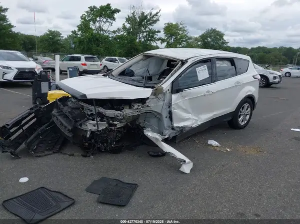 1FMCU9GDXHUD73917 2017 FORD ESCAPE - Image 2