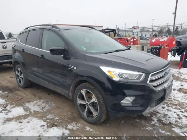 1FMCU9GDXHUD74100 2017 FORD ESCAPE - Image 1