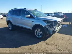 1FMCU9GDXHUE10433 2017 FORD ESCAPE