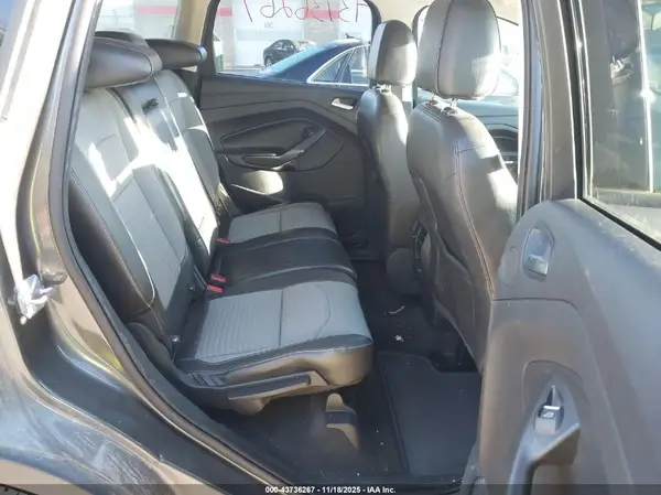 1FMCU9GDXHUE19908 2017 FORD ESCAPE - Image 8