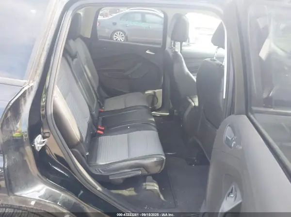 1FMCU9GDXHUE19987 2017 FORD ESCAPE - Image 8