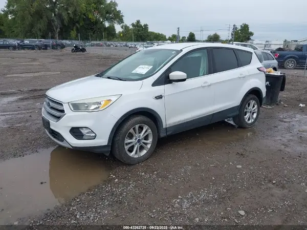 1FMCU9GDXHUE50351 2017 FORD ESCAPE - Image 2
