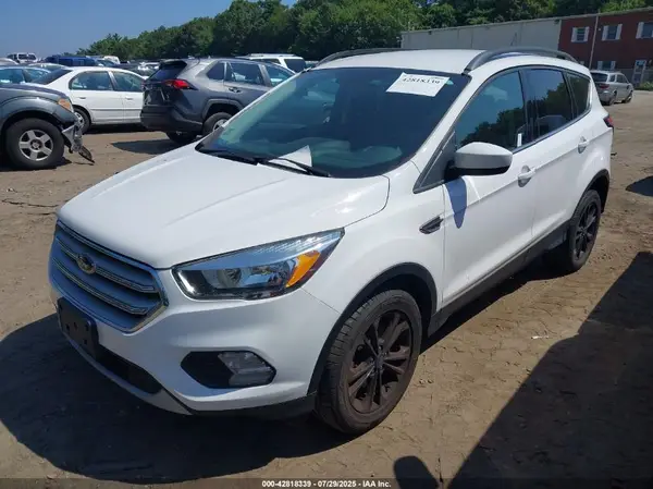1FMCU9GDXJUA28781 2018 FORD ESCAPE - Image 2