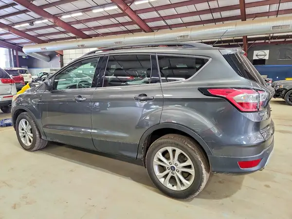1FMCU9GDXJUA65913 2018 FORD ESCAPE - Image 2