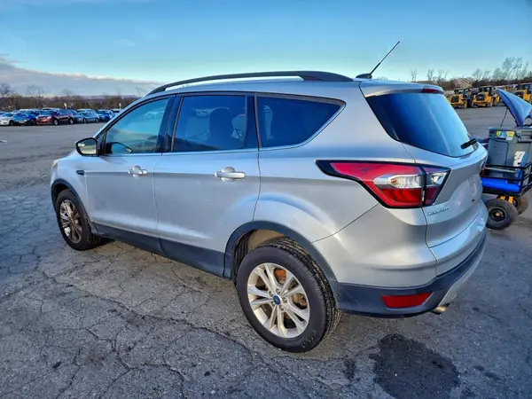 1FMCU9GDXJUA73641 2018 FORD ESCAPE - Image 2