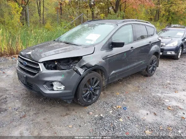 1FMCU9GDXJUA76524 2018 FORD ESCAPE - Image 2