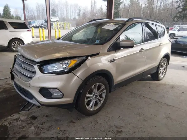 1FMCU9GDXJUA78273 2018 FORD ESCAPE - Image 2