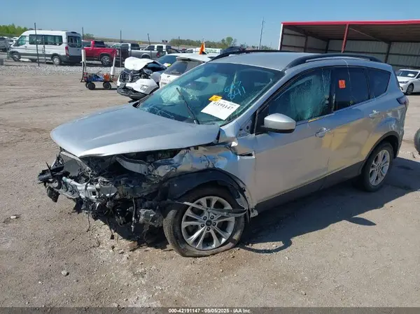 1FMCU9GDXJUB15306 2018 FORD ESCAPE - Image 2