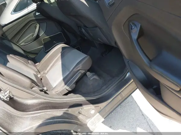 1FMCU9GDXJUB45485 2018 FORD ESCAPE - Image 8