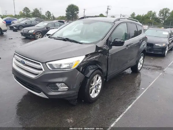 1FMCU9GDXJUB58110 2018 FORD ESCAPE - Image 2