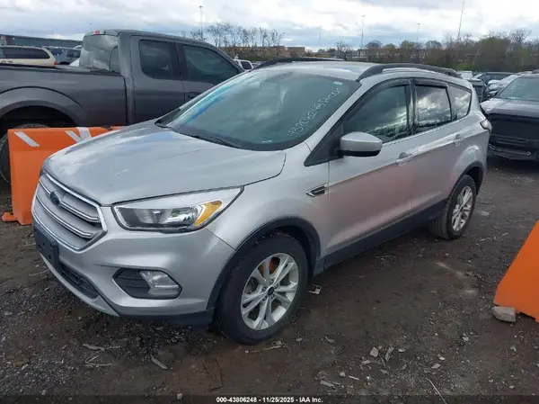 1FMCU9GDXJUB61928 2018 FORD ESCAPE - Image 2