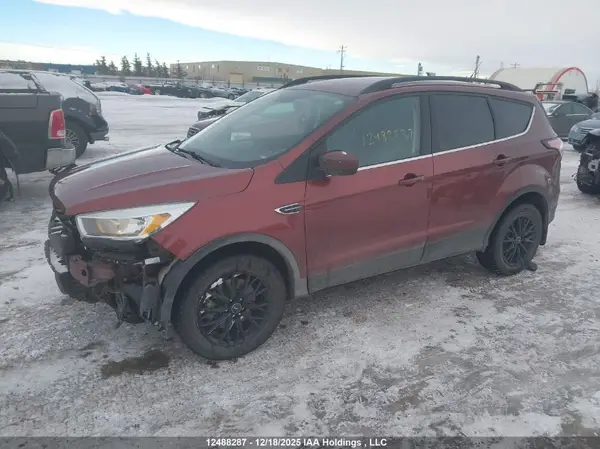 1FMCU9GDXJUB77773 2018 FORD ESCAPE - Image 2