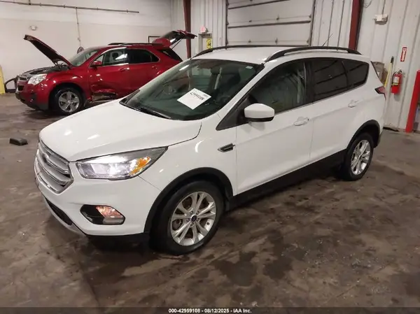 1FMCU9GDXJUB80608 2018 FORD ESCAPE - Image 2