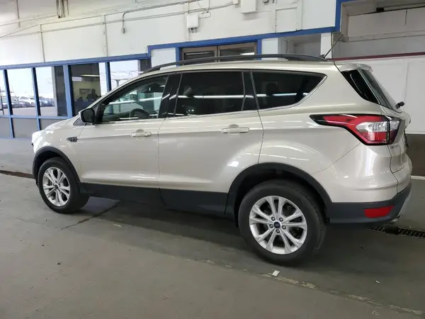 1FMCU9GDXJUD07891 2018 FORD ESCAPE - Image 2