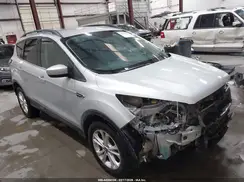 1FMCU9GDXJUD08765 2018 FORD ESCAPE