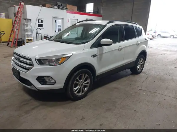1FMCU9GDXJUD08863 2018 FORD ESCAPE - Image 2