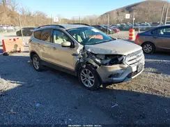 1FMCU9GDXJUD15571 2018 FORD ESCAPE