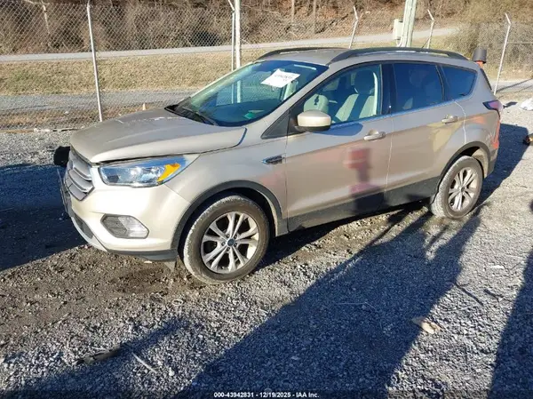 1FMCU9GDXJUD15571 2018 FORD ESCAPE - Image 2