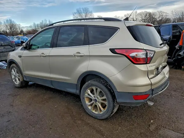 1FMCU9GDXJUD37022 2018 FORD ESCAPE - Image 2