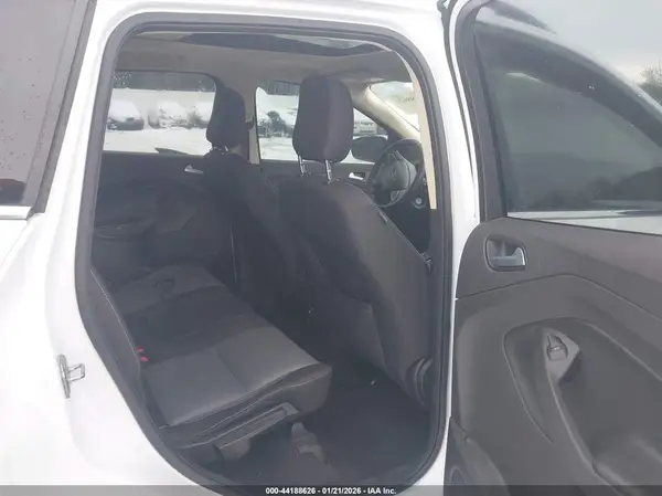 1FMCU9GDXJUD41782 2018 FORD ESCAPE - Image 8