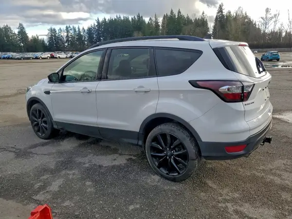 1FMCU9GDXJUD44780 2018 FORD ESCAPE - Image 2