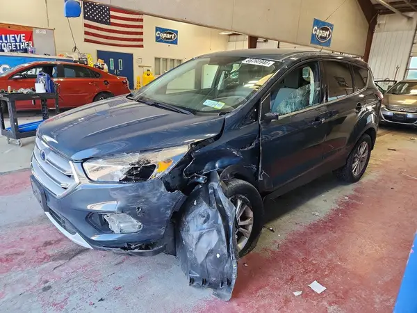 1FMCU9GDXKUA10122 2019 FORD ESCAPE - Image 1