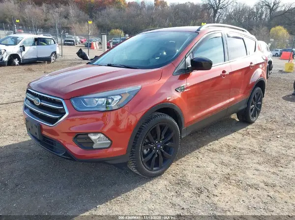 1FMCU9GDXKUA13604 2019 FORD ESCAPE - Image 2