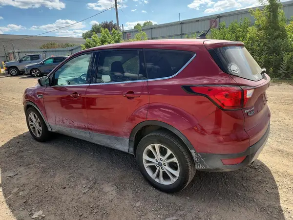 1FMCU9GDXKUA15286 2019 FORD ESCAPE - Image 2
