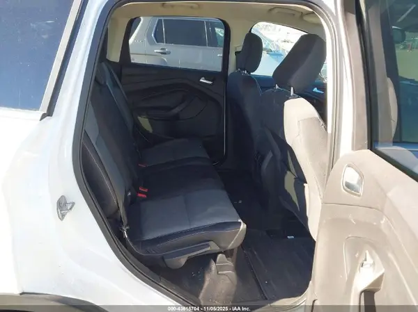 1FMCU9GDXKUA21623 2019 FORD ESCAPE - Image 8