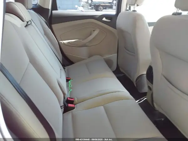 1FMCU9GDXKUA22383 2019 FORD ESCAPE - Image 8