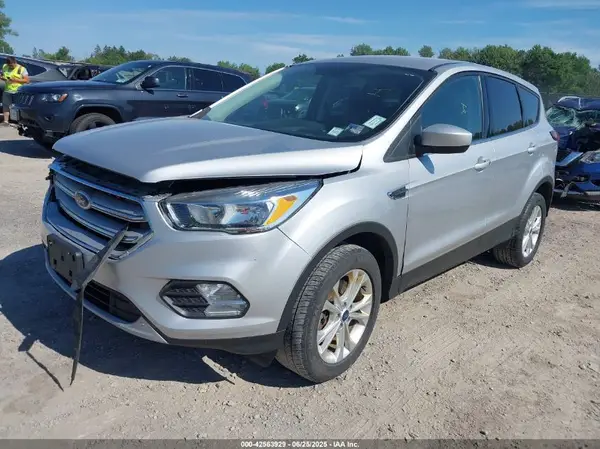 1FMCU9GDXKUA28717 2019 FORD ESCAPE - Image 2