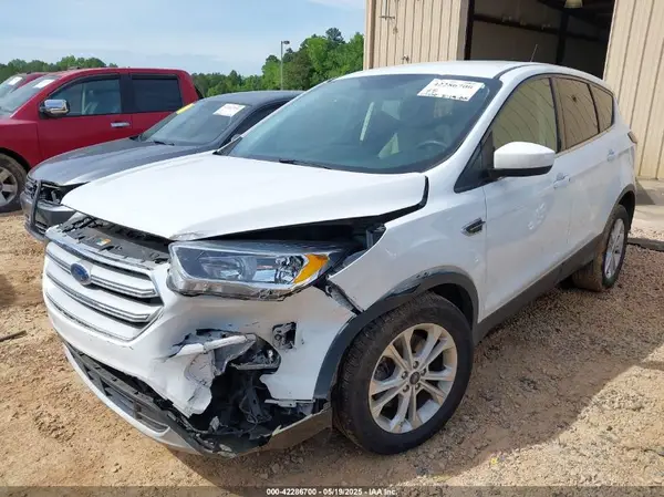1FMCU9GDXKUA29656 2019 FORD ESCAPE - Image 2