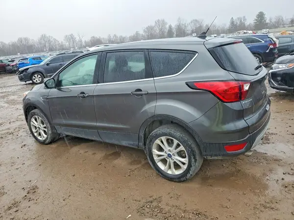 1FMCU9GDXKUA43864 2019 FORD ESCAPE - Image 2
