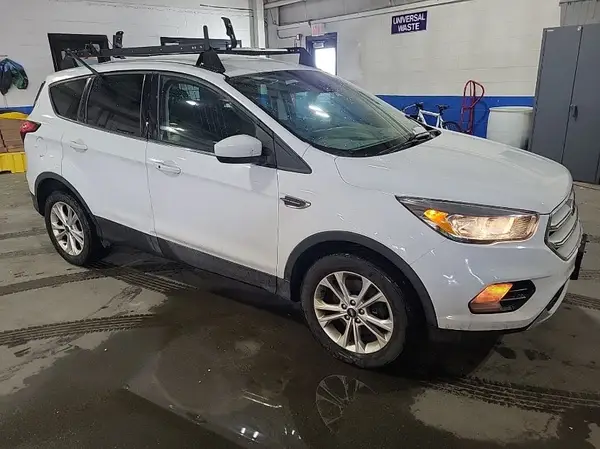 1FMCU9GDXKUA48174 2019 FORD ESCAPE - Image 2