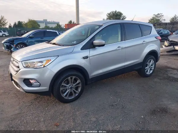 1FMCU9GDXKUA49583 2019 FORD ESCAPE - Image 2